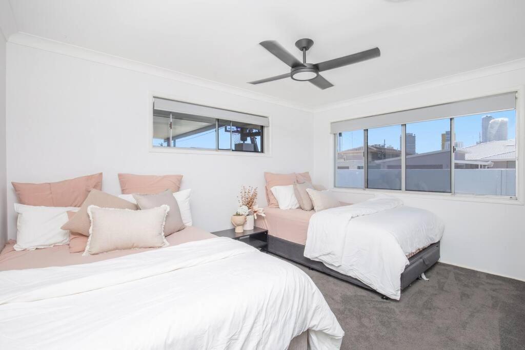 Stunning Entertainer With Private Holiday home *